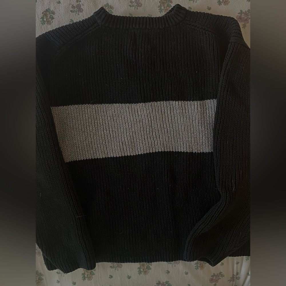 GAP - cable knit sweater